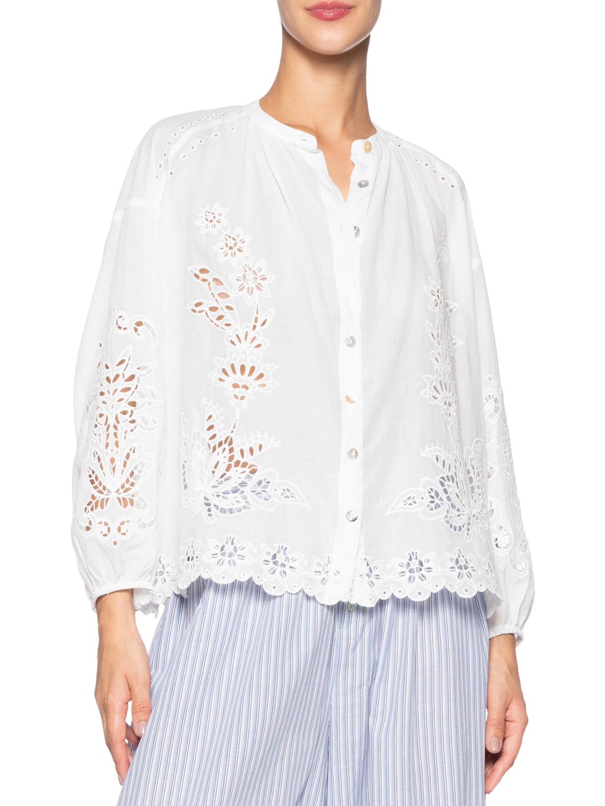 Bata Feminina Bordada Richelieu Branco Farm