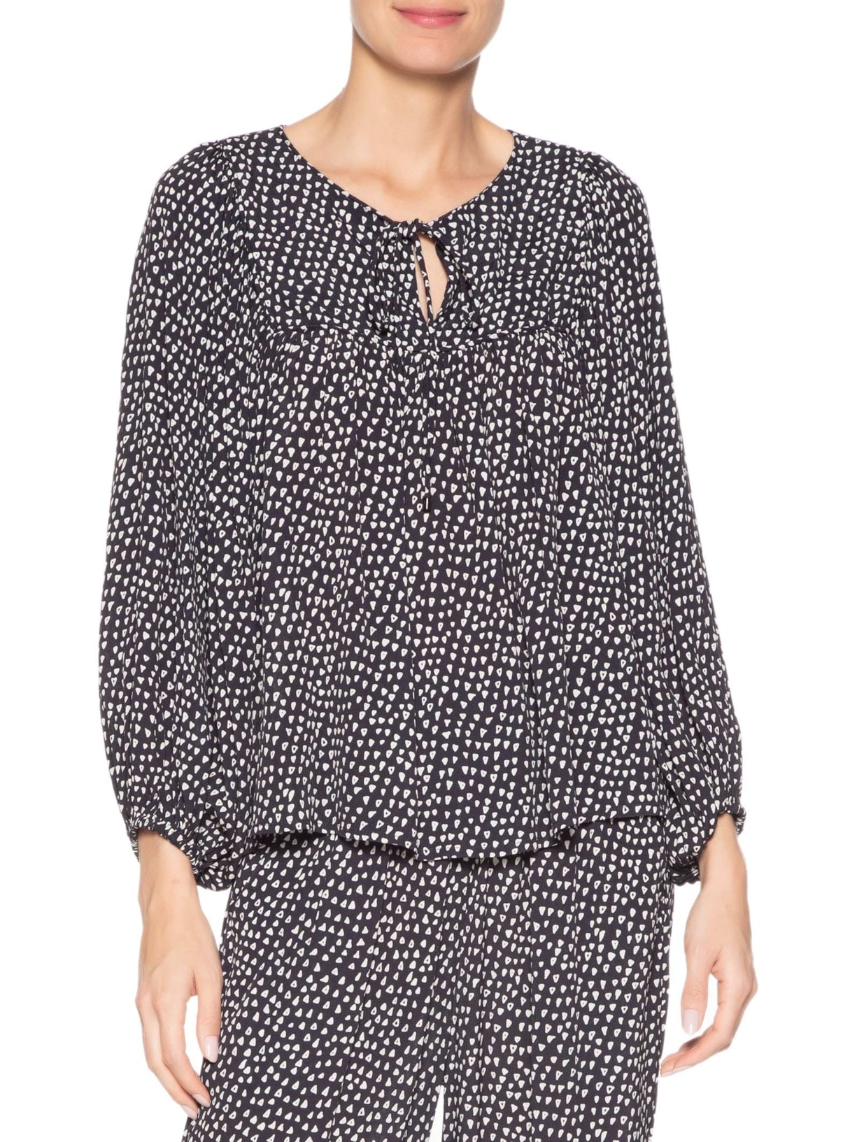 Bata Feminina Decote Argola Textura Palheta Preto Animale