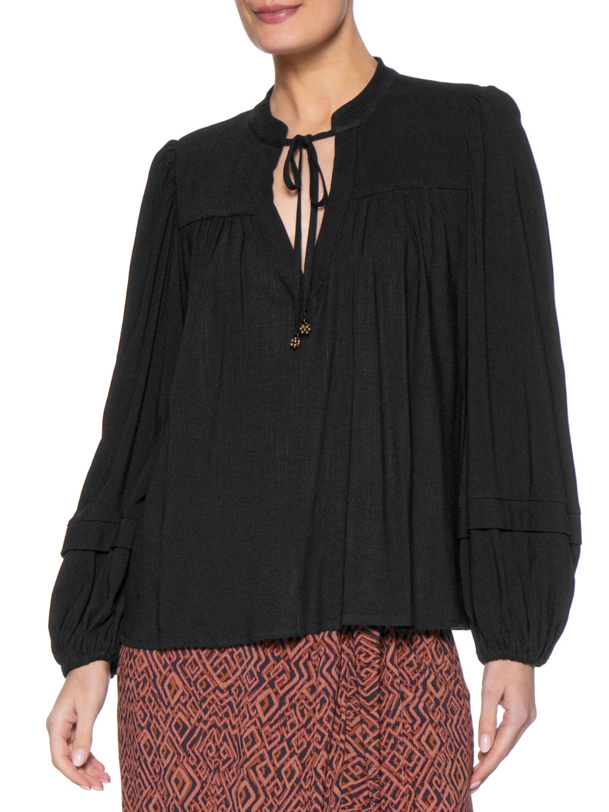 Bata Feminina Manga Pregas Decote V Preto Maria Filó