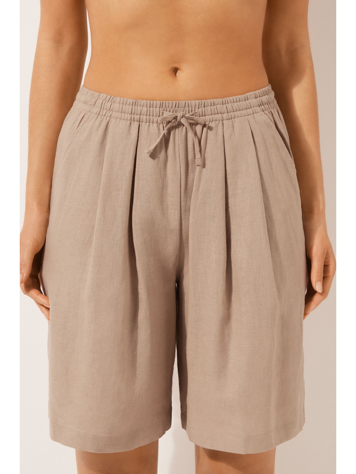 Bermuda Em Linho e Viscose Bege Calzedonia