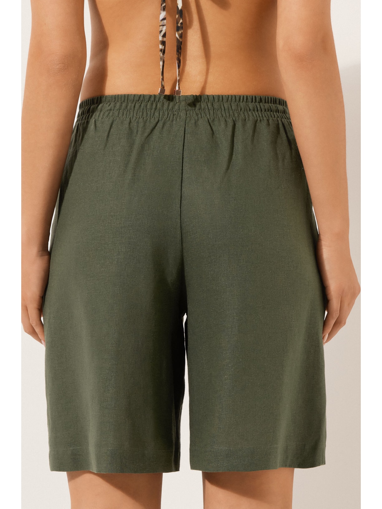 Bermuda Em Linho e Viscose Verde Calzedonia