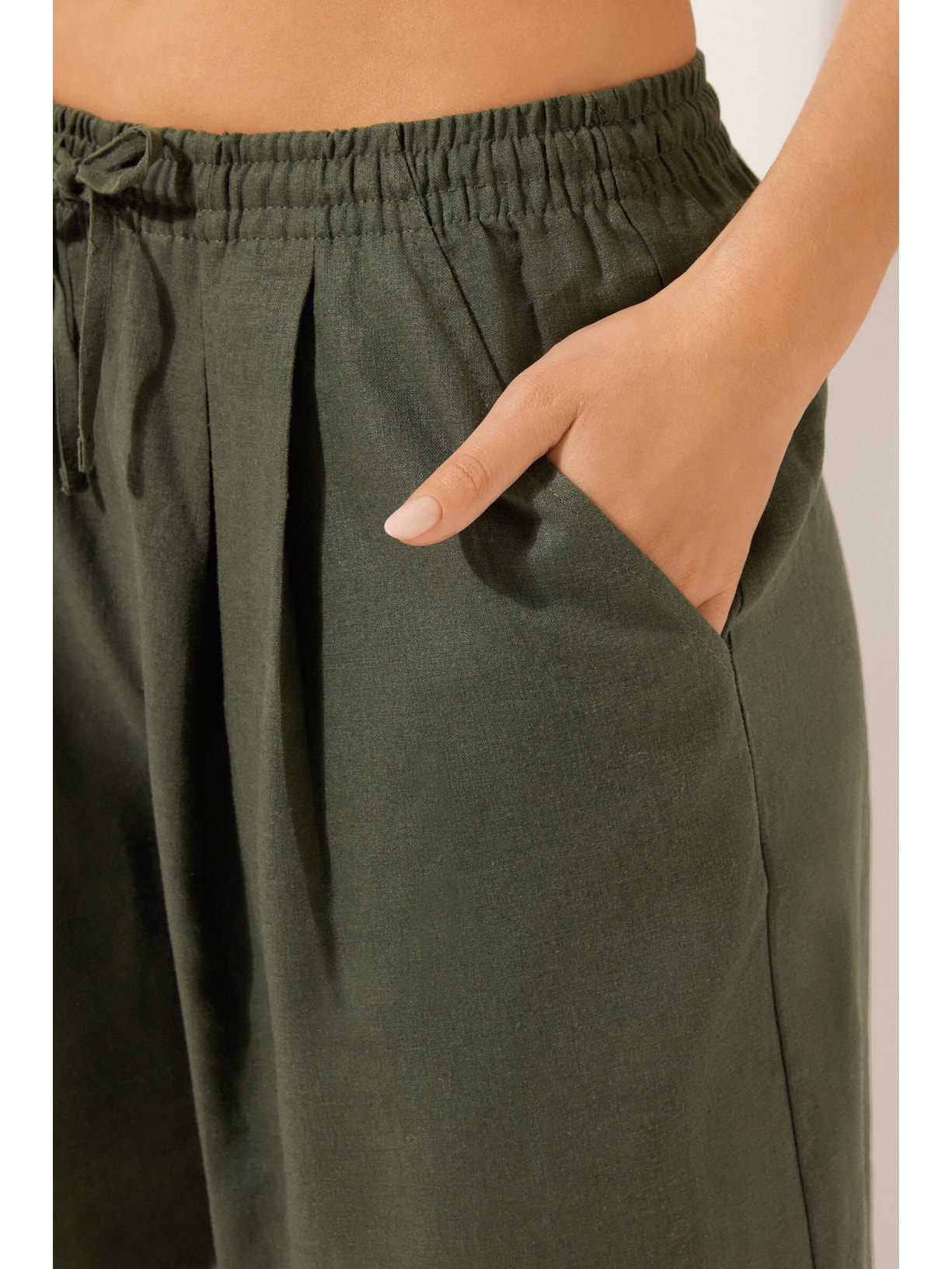 Bermuda Em Linho e Viscose Verde Calzedonia