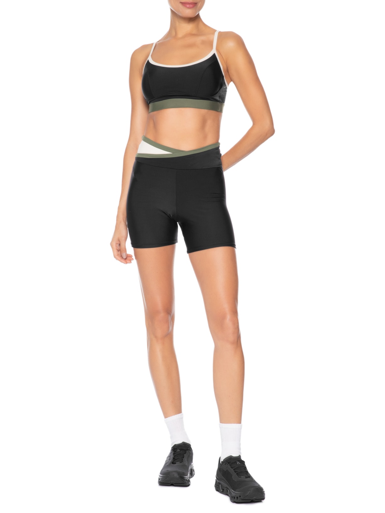 Bermuda Feminina Lisa Athleta Preto Body For Sure