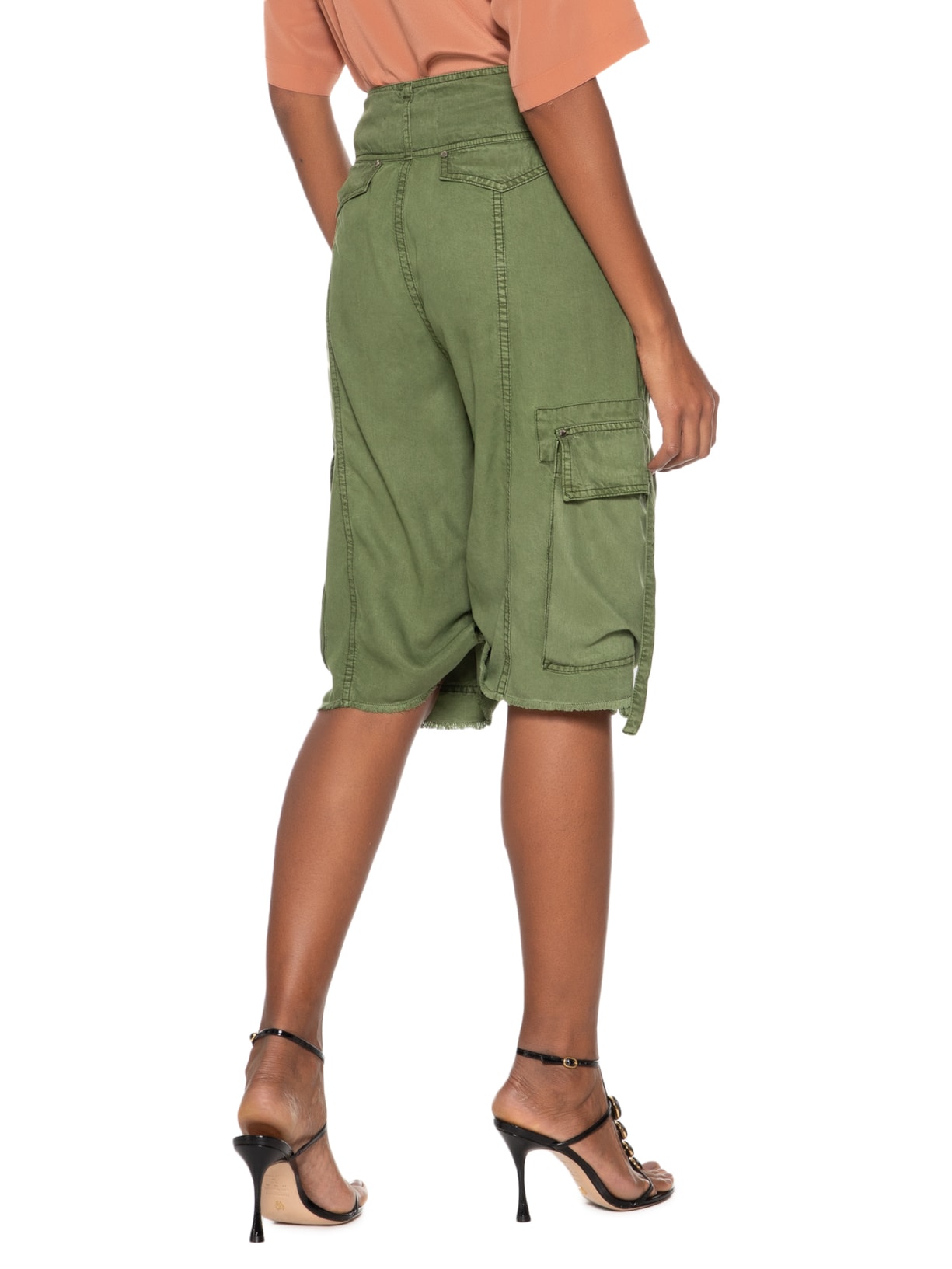 Bermuda Feminina Loose Tencel Confrei Verde Animale