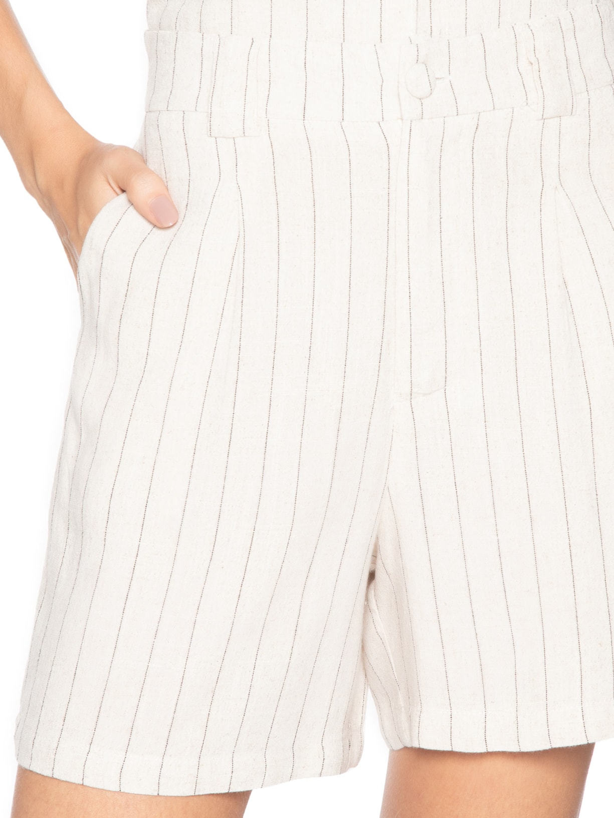 Bermuda Feminina Risca De Giz Com Linho Bege Basiq