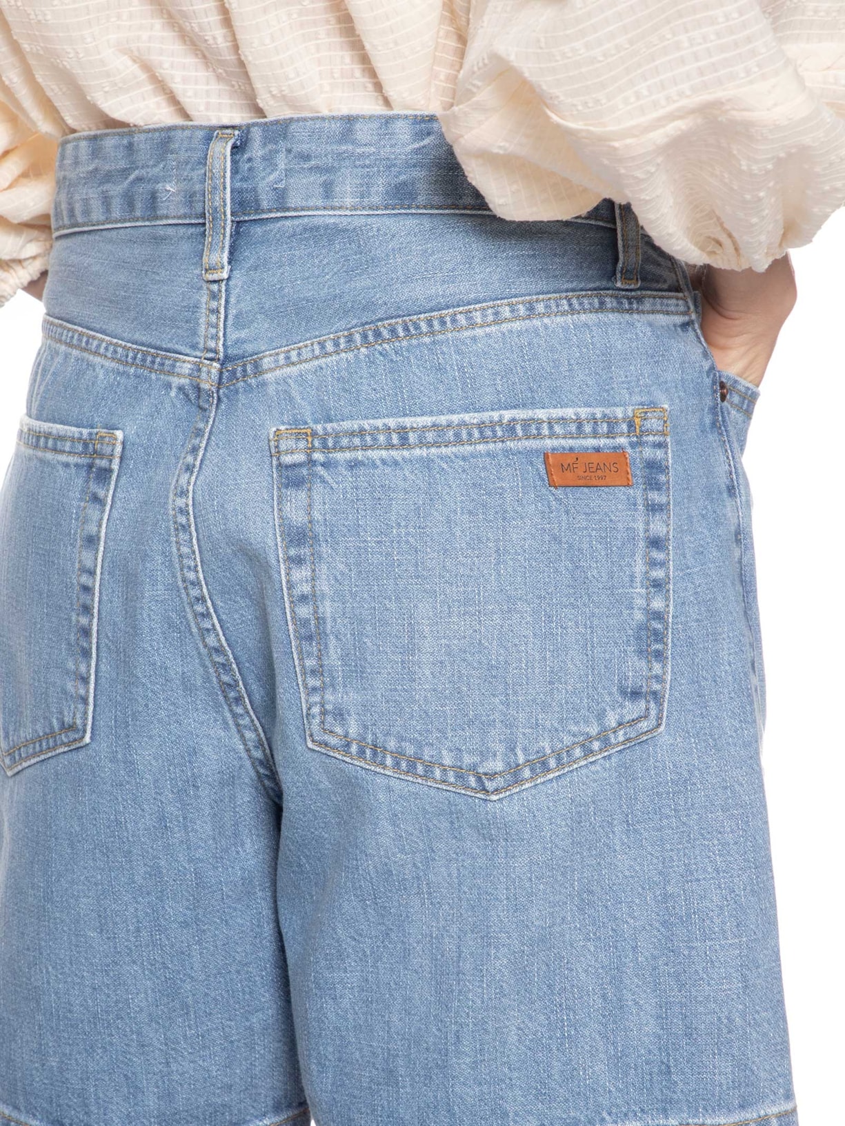 Bermuda Jeans Feminina Com Desgaste Azul Maria Filó