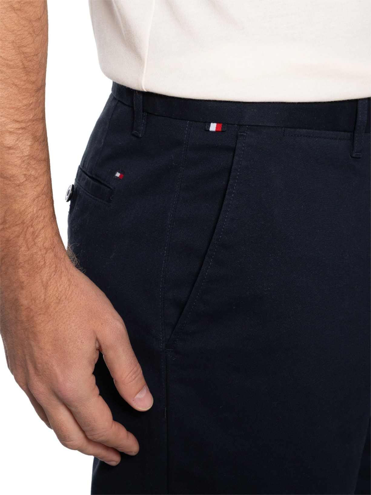  Bermuda Masculina Chino Slim Fit Brooklyn Algodão Orgânico Azul Tommy Hilfiger