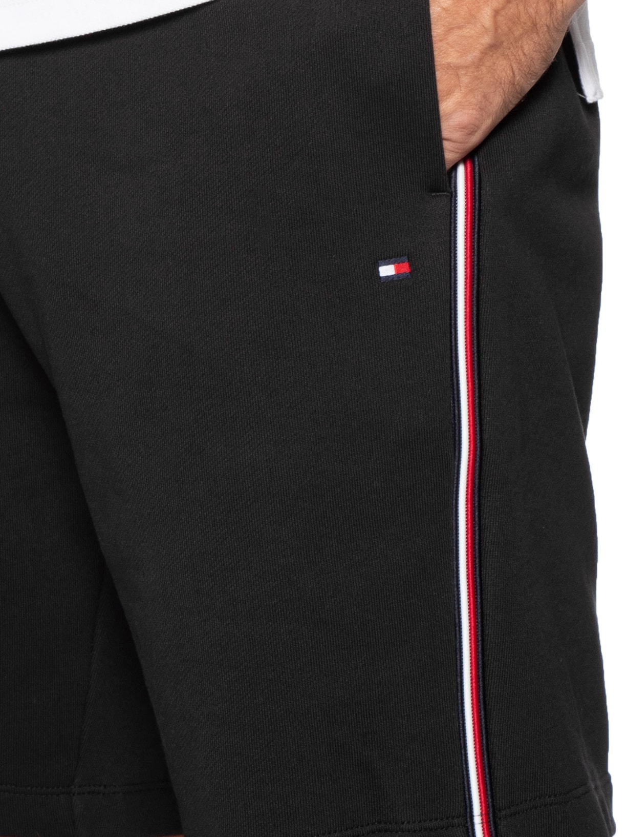 Bermuda Masculina Global Stripe em Moletom Preto Tommy Hilfiger