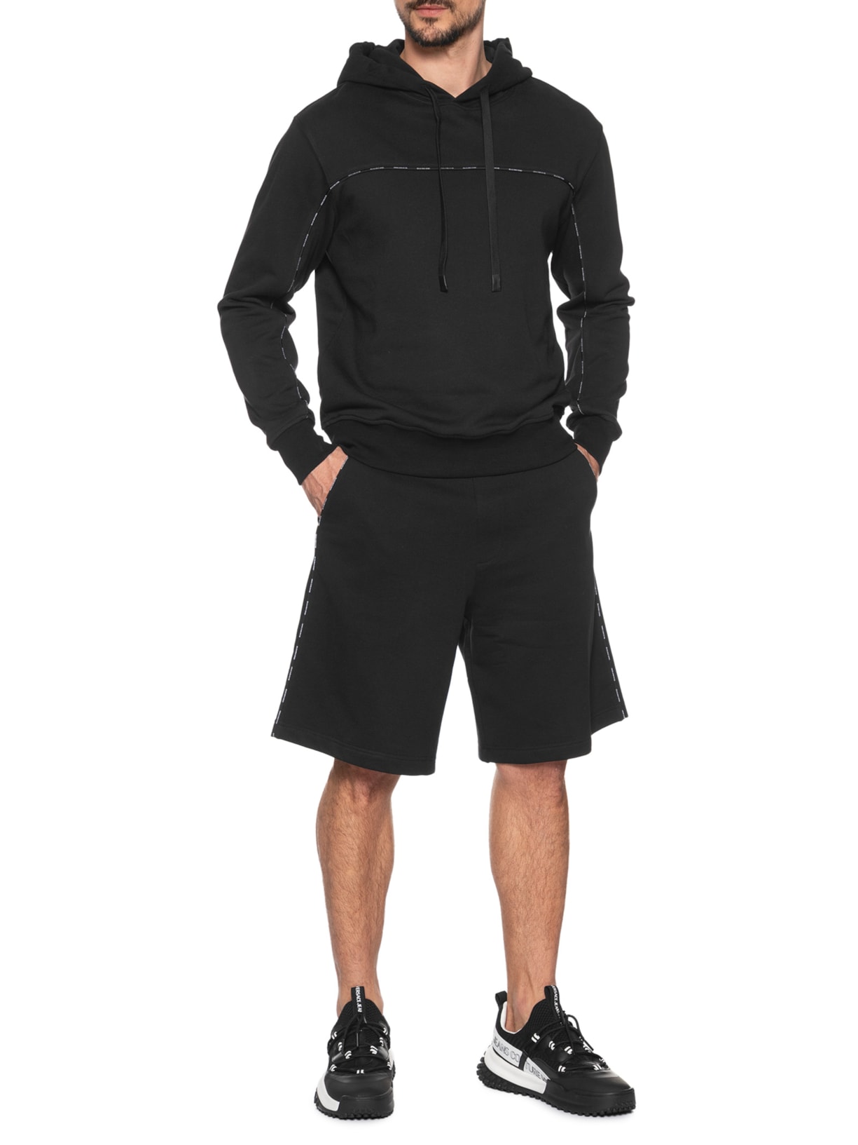 Bermuda Masculina Moletom Com Bolso Preto Versace Jeans Couture