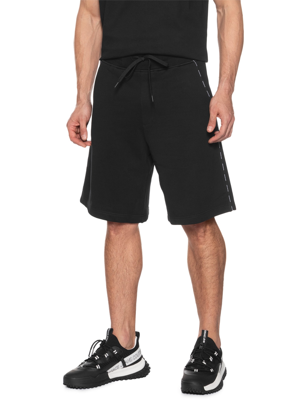Bermuda Masculina Moletom Com Bolso Preto Versace Jeans Couture