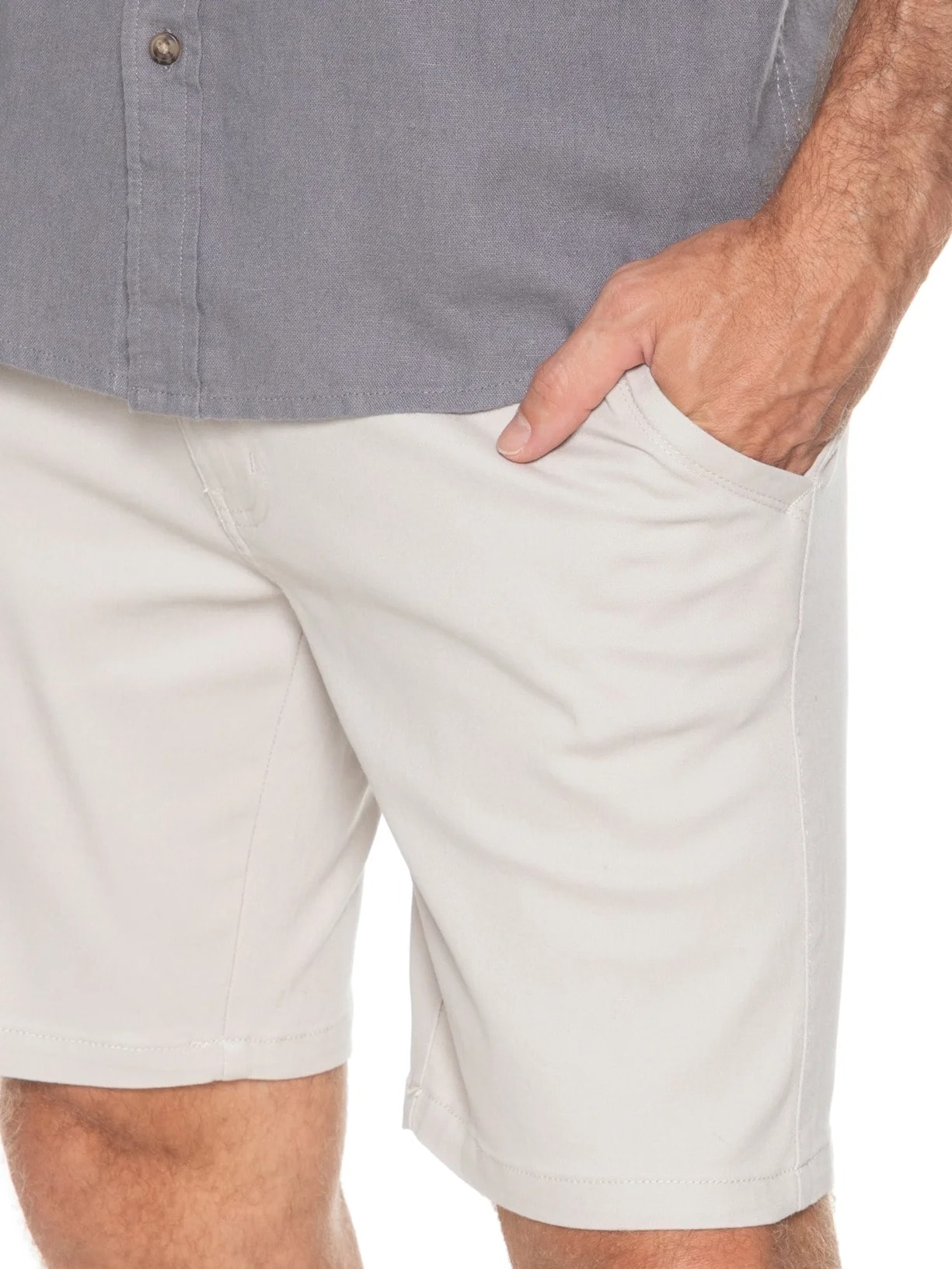 Bermuda Masculina Sarja Meio Elástico Básica Bege Basiq Men