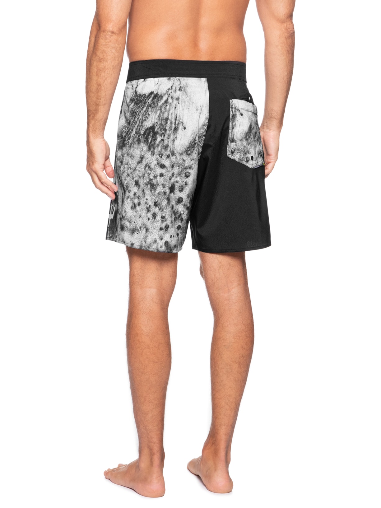 Bermuda Masculina Surf Aquaone Flex Black Sand Preto Osklen