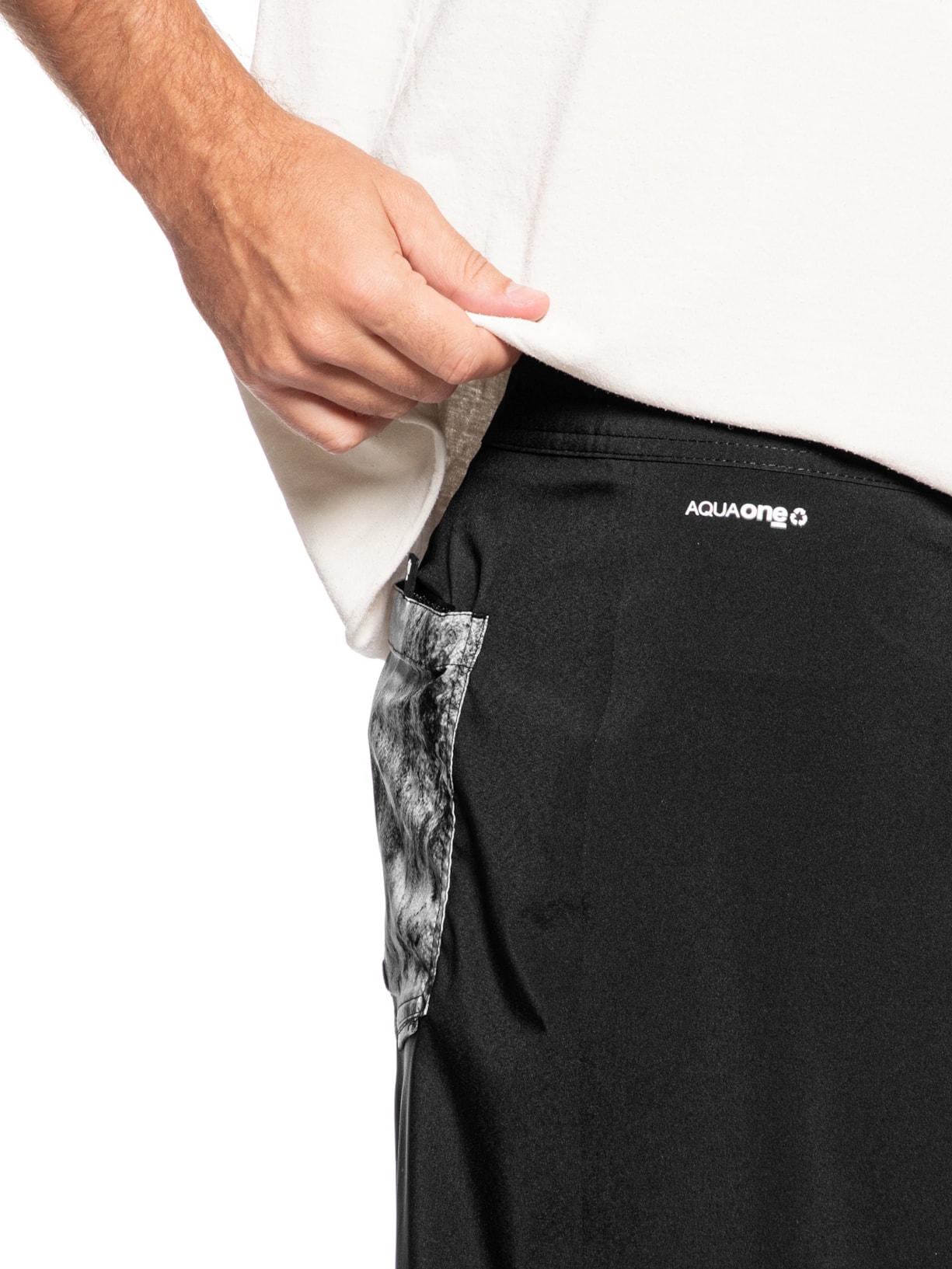 Bermuda Masculina Surf Aquaone Flex Black Sand Preto Osklen