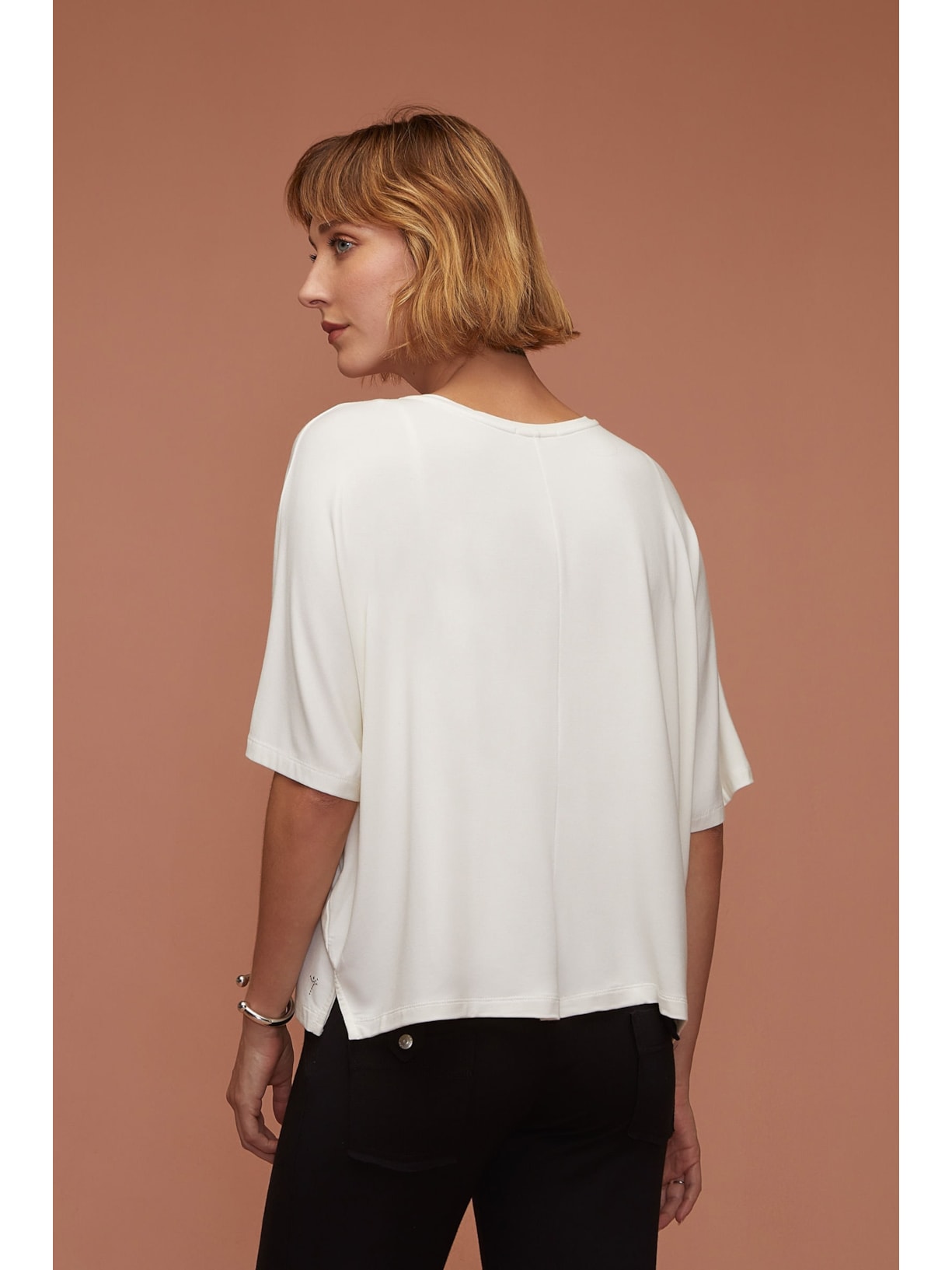 Blusa Cropped Off White Bambu Isis Branco Yogini