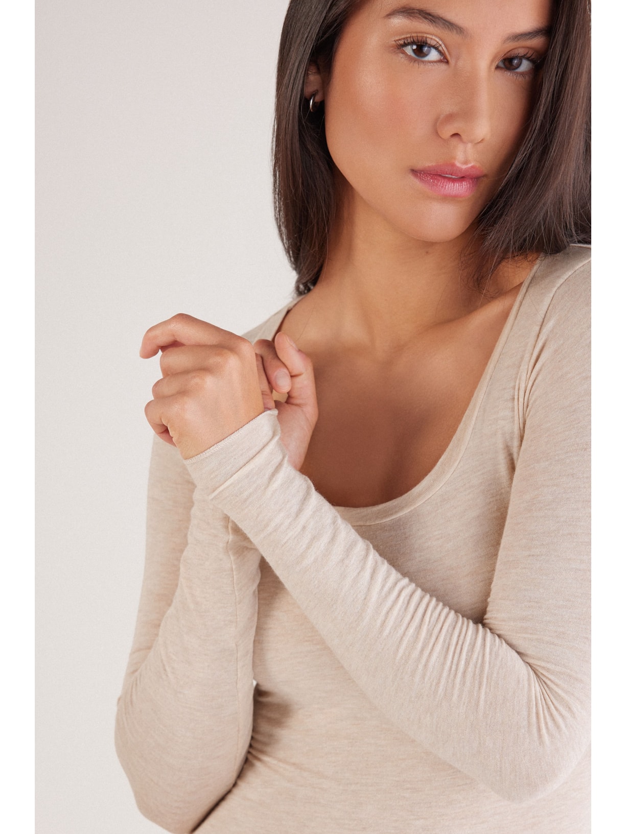 Blusa De Manga Comprida Em Cashmere Ultralight Com Decote Em u Bege Intimissimi