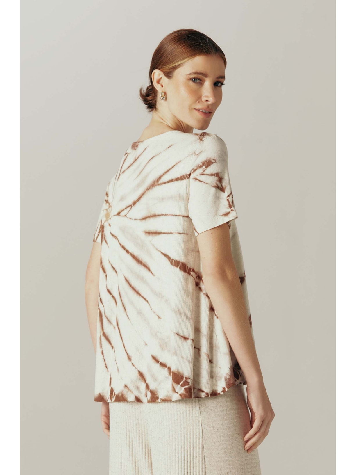 Blusa Decote U Tie Dye Marrom Linho Daya Yogini