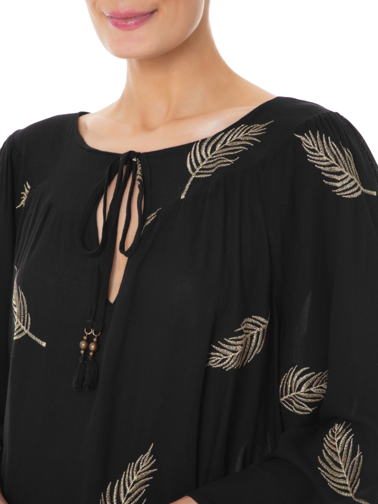 Blusa Feminina Bordado Folha Bangkok Preto Maria Filó