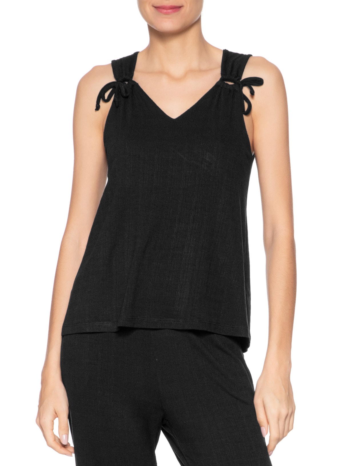 Blusa Feminina Com Detalhe Na Alça Preto Basiq