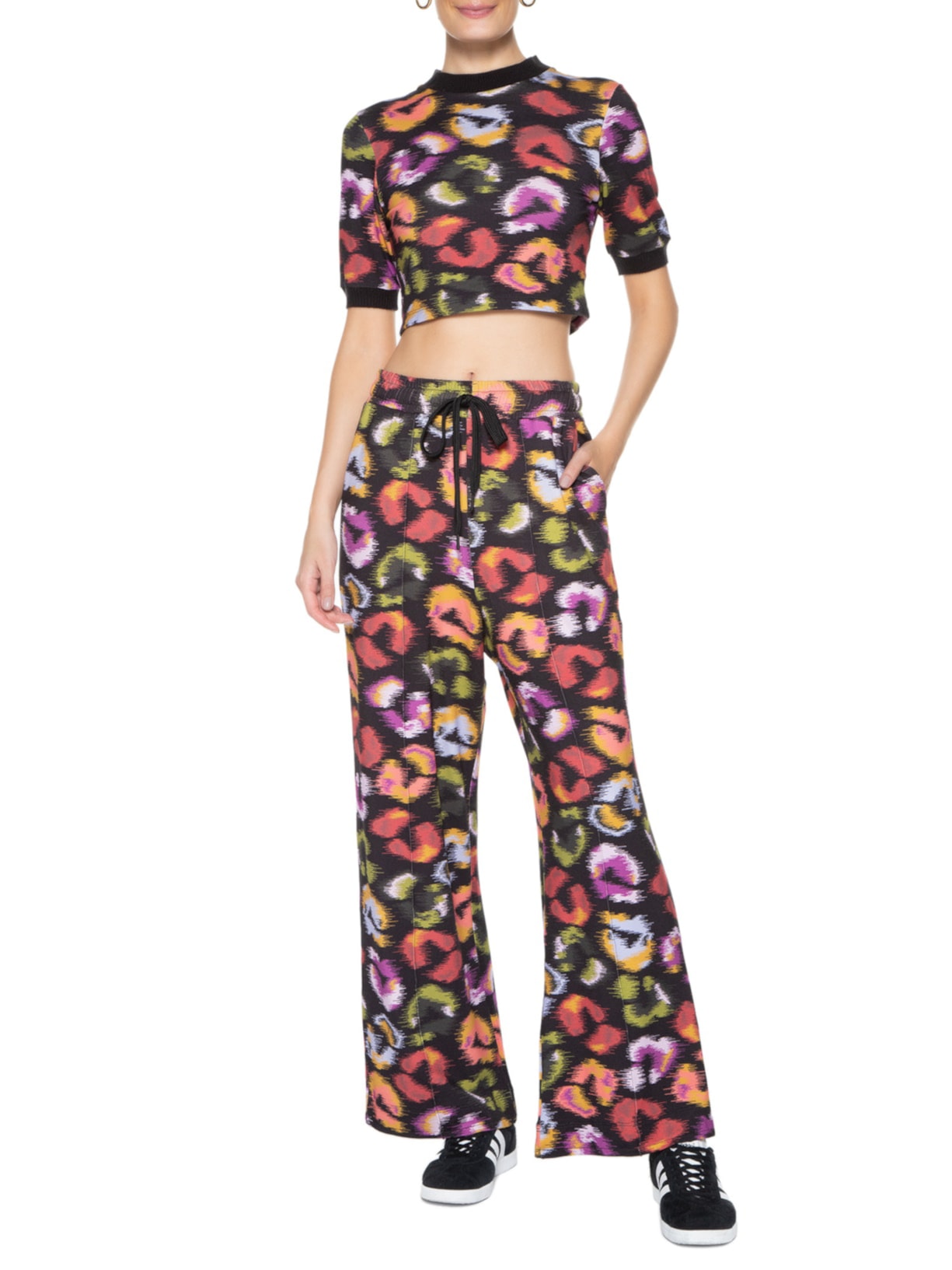 Blusa Feminina Cropped Onça De Cor Preto Farm