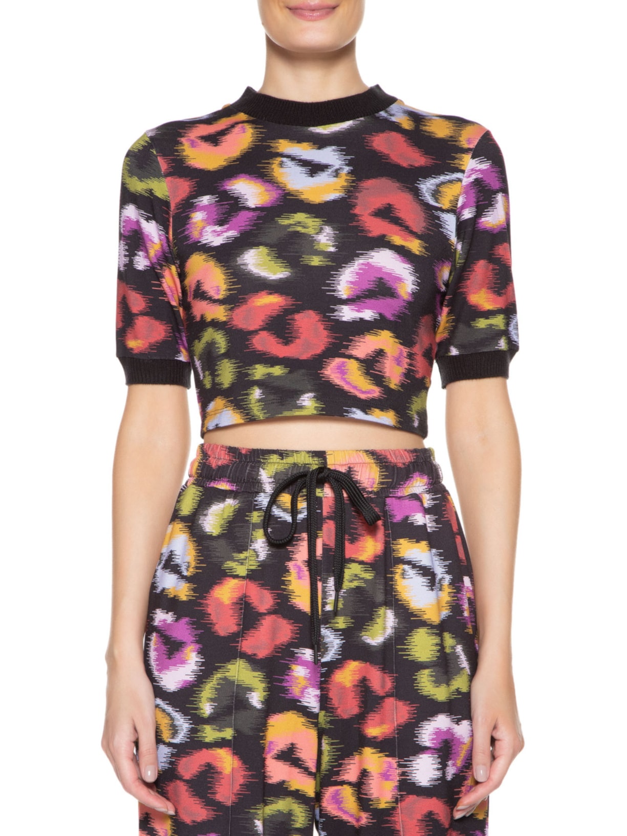 Blusa Feminina Cropped Onça De Cor Preto Farm