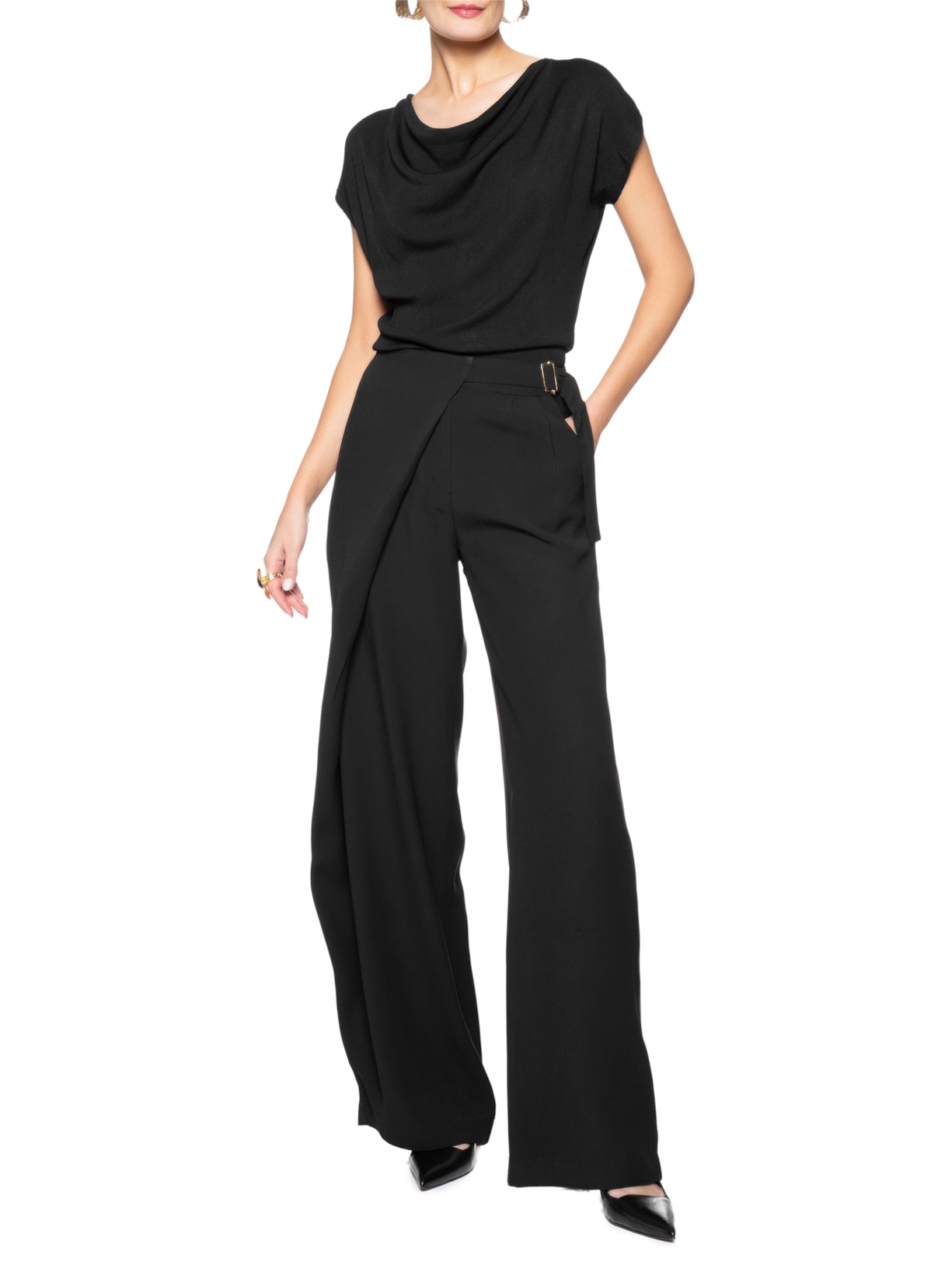 Blusa Feminina Decote Degagê Em Tricot Preto '2Essential