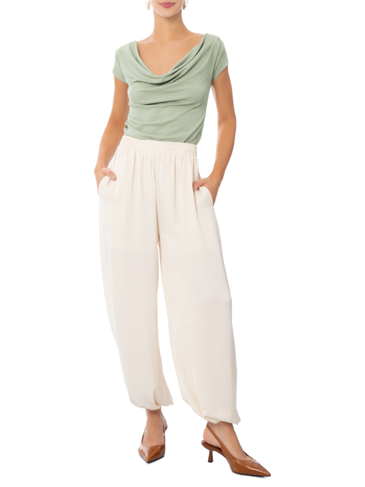 Blusa Feminina Decote Degagê Verde '2Essential