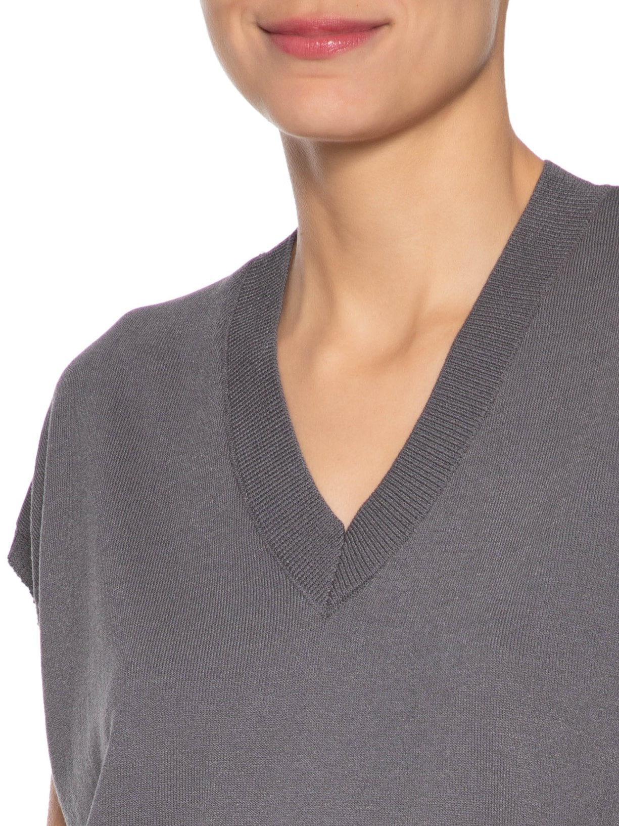 Blusa Feminina Decote V em Tricot Chumbo '2Essential