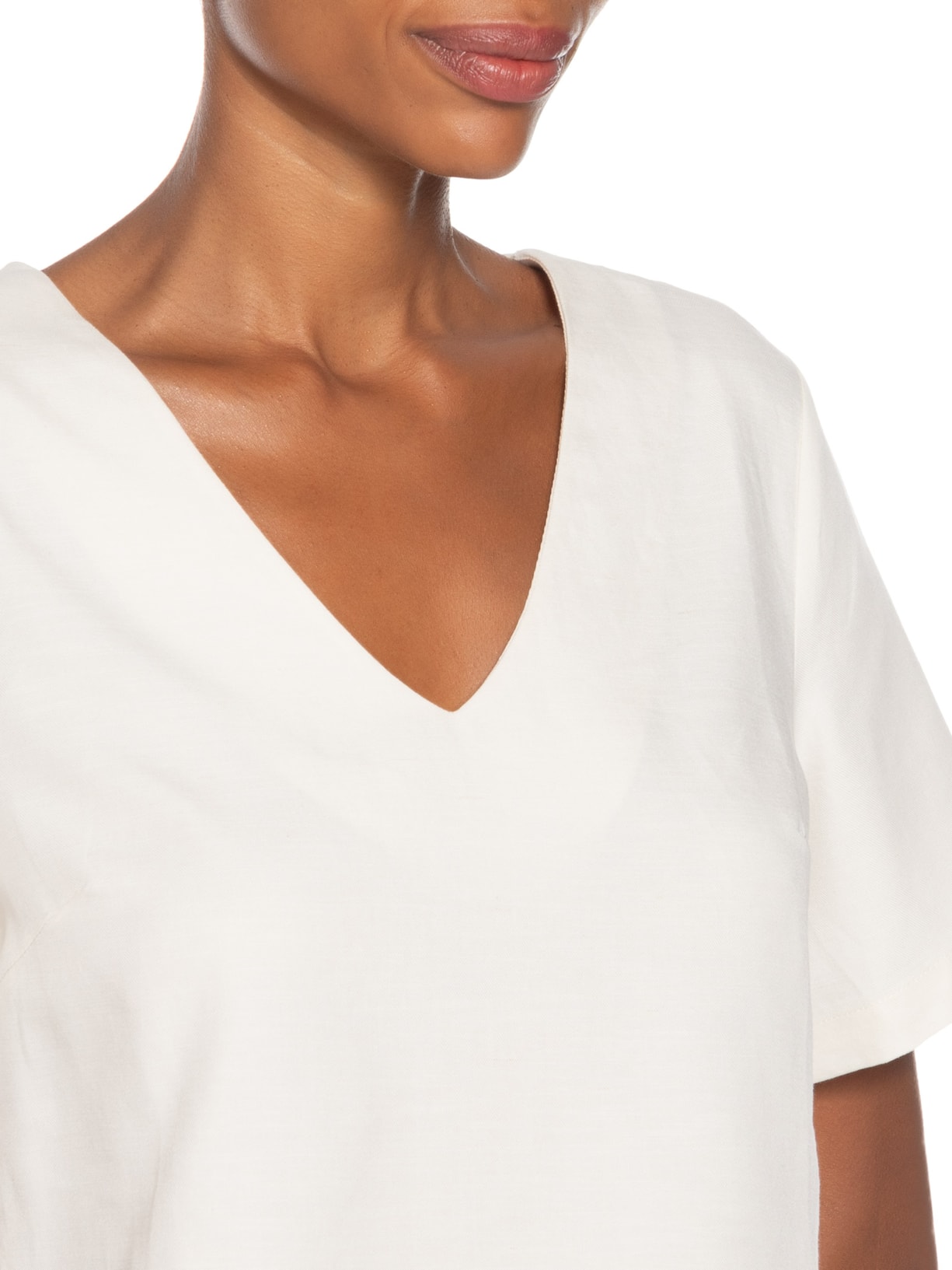 Blusa Feminina Decote V Manga Curta Branco Basiq