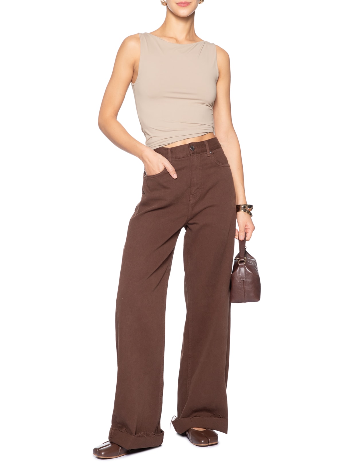 Blusa Feminina Em Poliamida Com Decote Canoa Bege Market 33