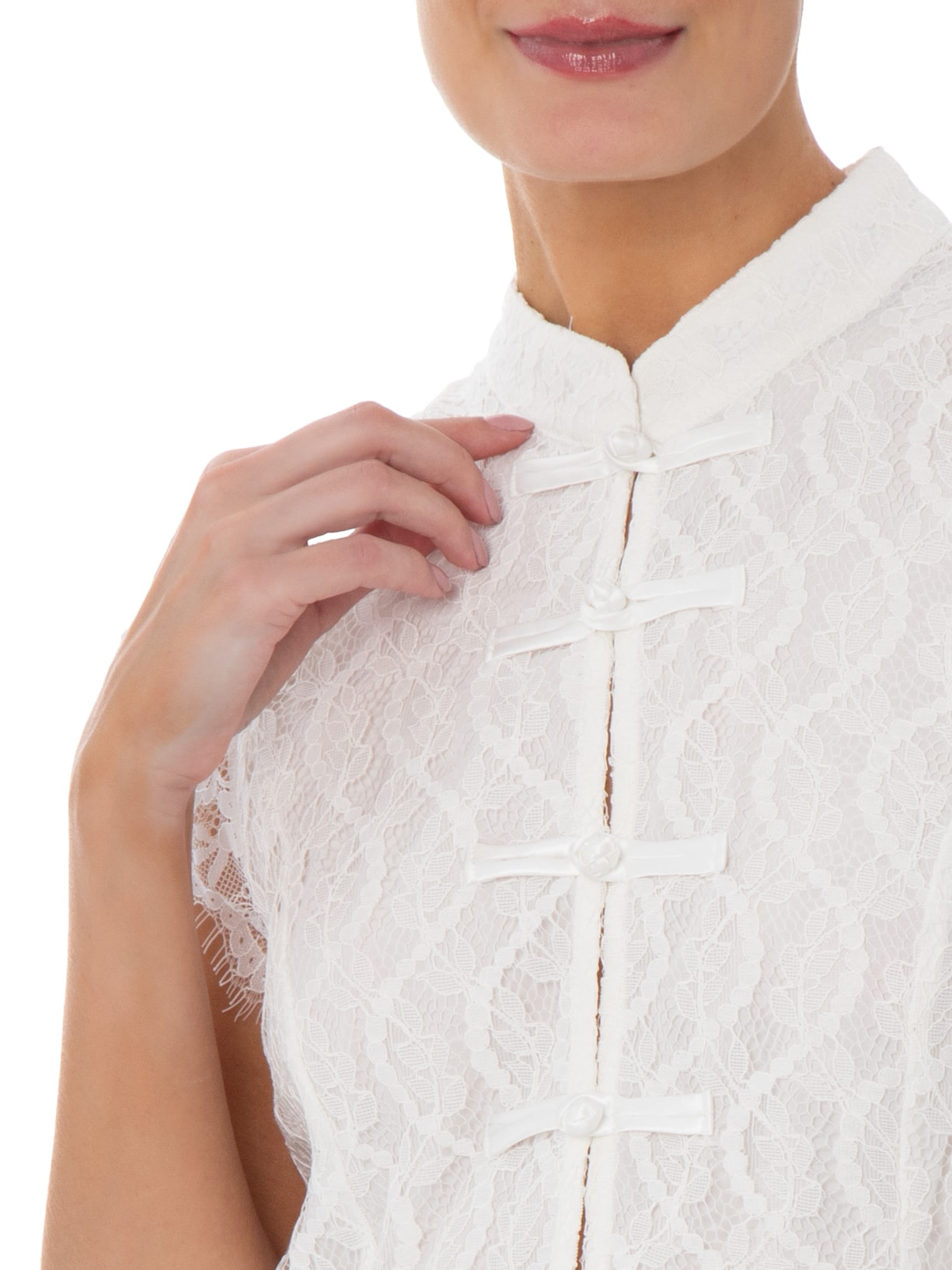 Blusa Feminina em Renda com Fecho em Nó Chinês Off White Market 33