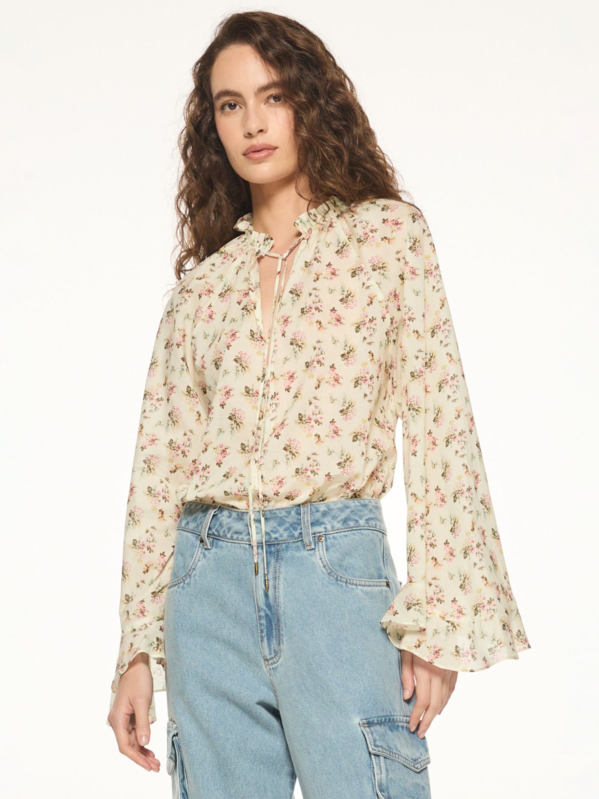 Blusa Feminina Flowers Bege Mixed
