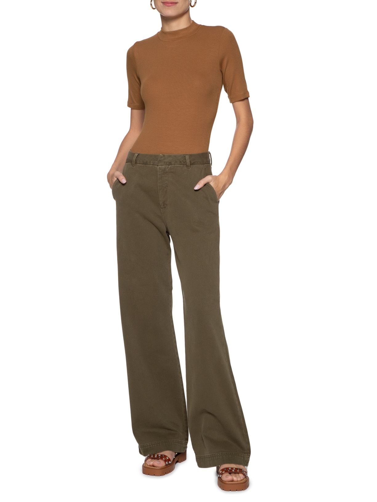 Blusa Feminina Gola Alta Canelada Marrom Basiq