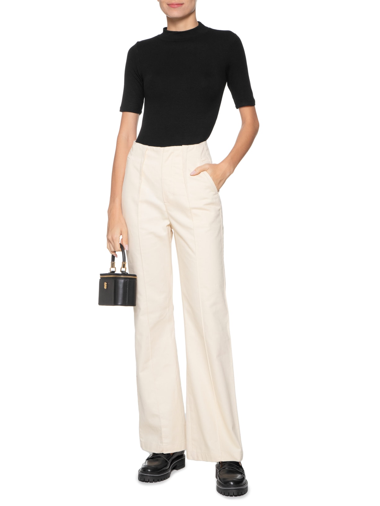 Blusa Feminina Gola Alta Canelada Preto Basiq