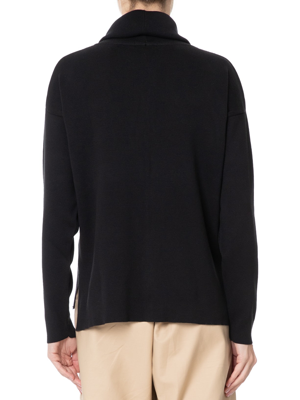 Blusa Feminina Gola Alta Cava Reta Preto Anselmi