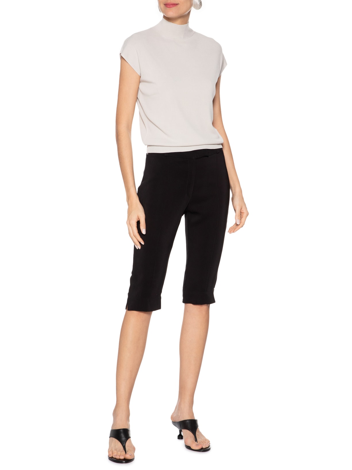Blusa Feminina Gola Alta Em Tricot Cinza '2Essential