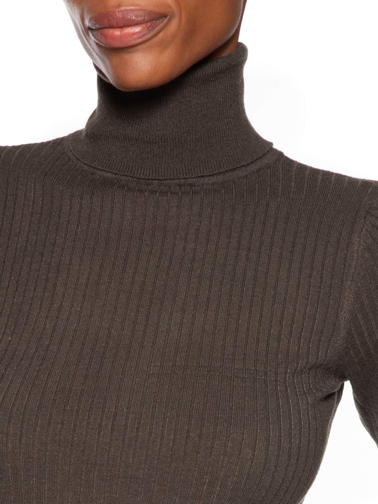 Blusa Feminina Gola Alta Em Tricot Marrom '2Essential