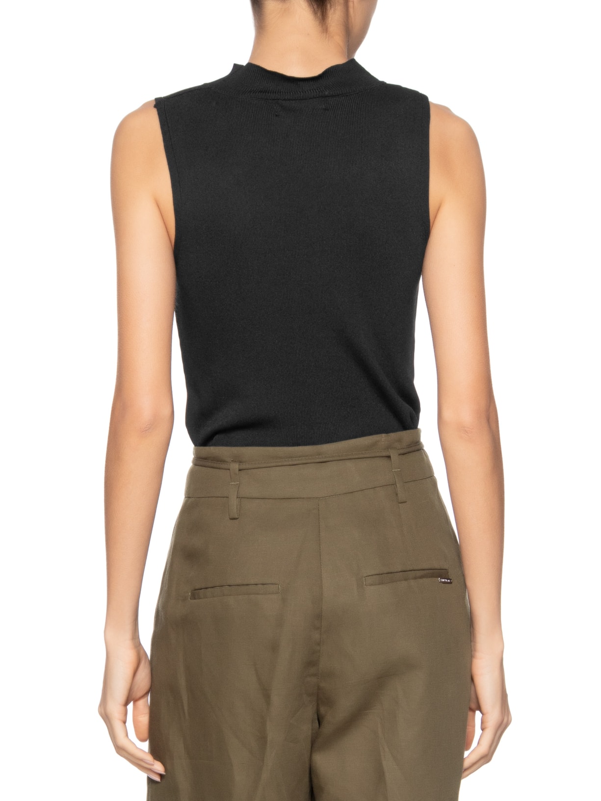 Blusa Feminina Gola Alta Em Tricot Preto '2Essential