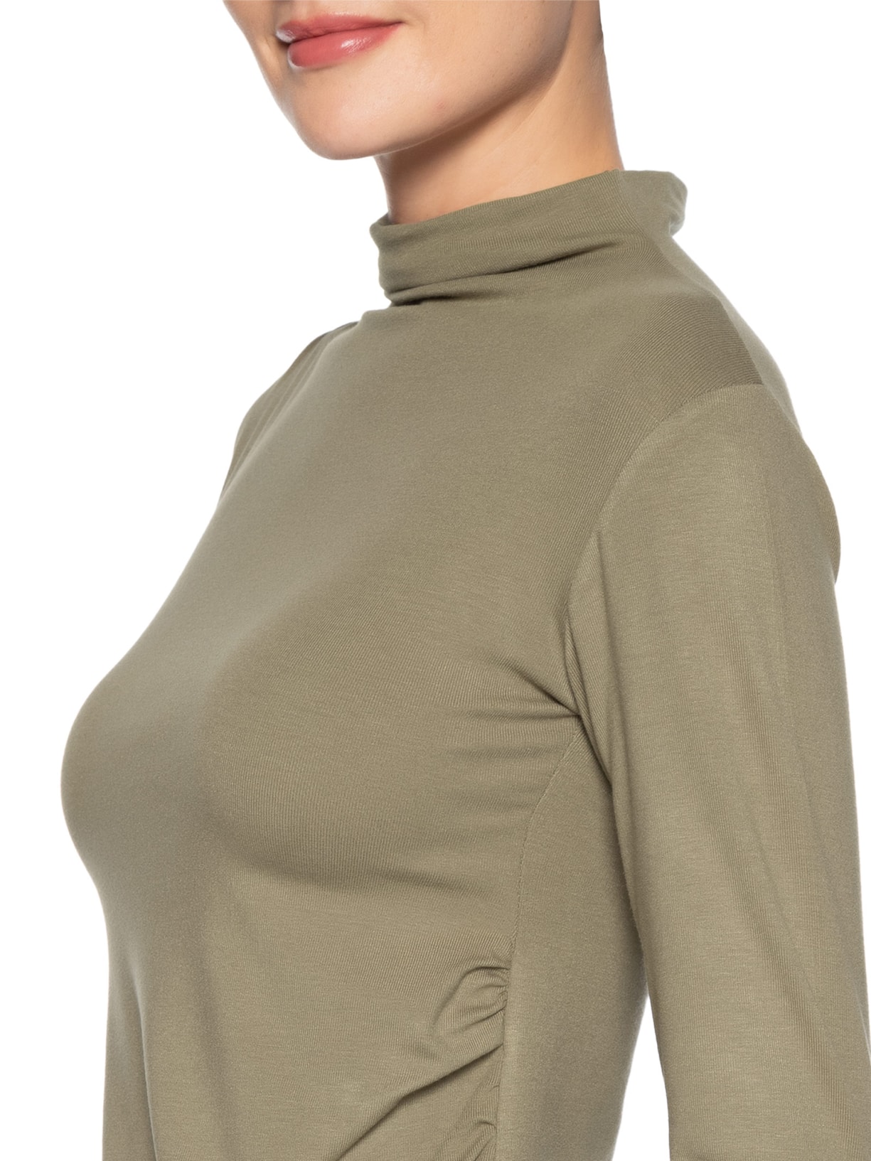 Blusa Feminina Gola Alta Manga Longa Bege Basiq