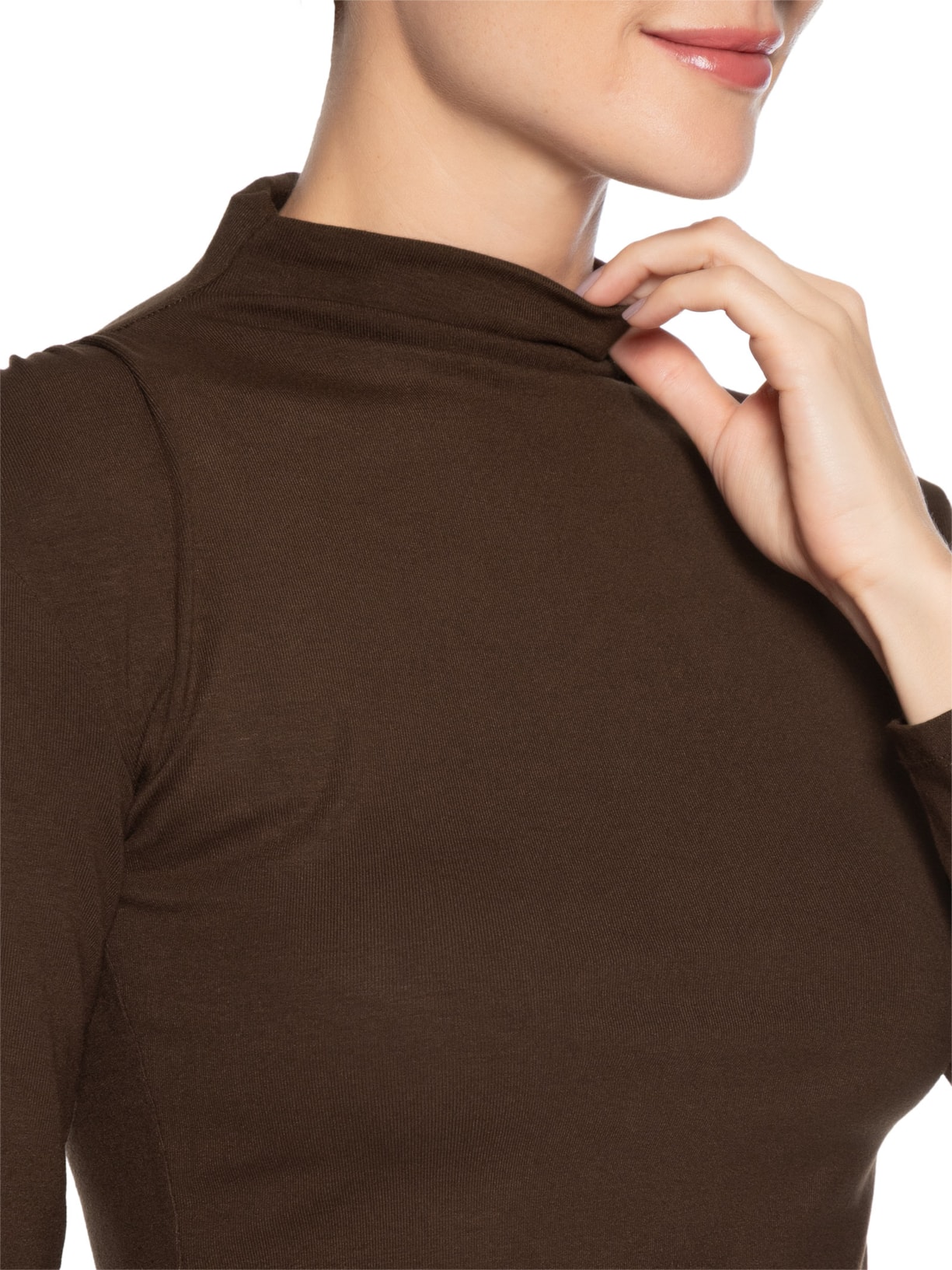 Blusa Feminina Gola Alta Manga Longa Marrom Basiq