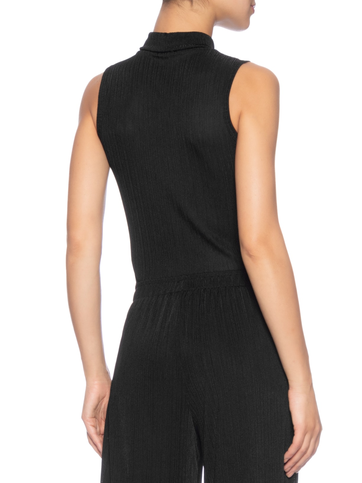 Blusa Feminina Gola Alta Texturizada Preto Basiq