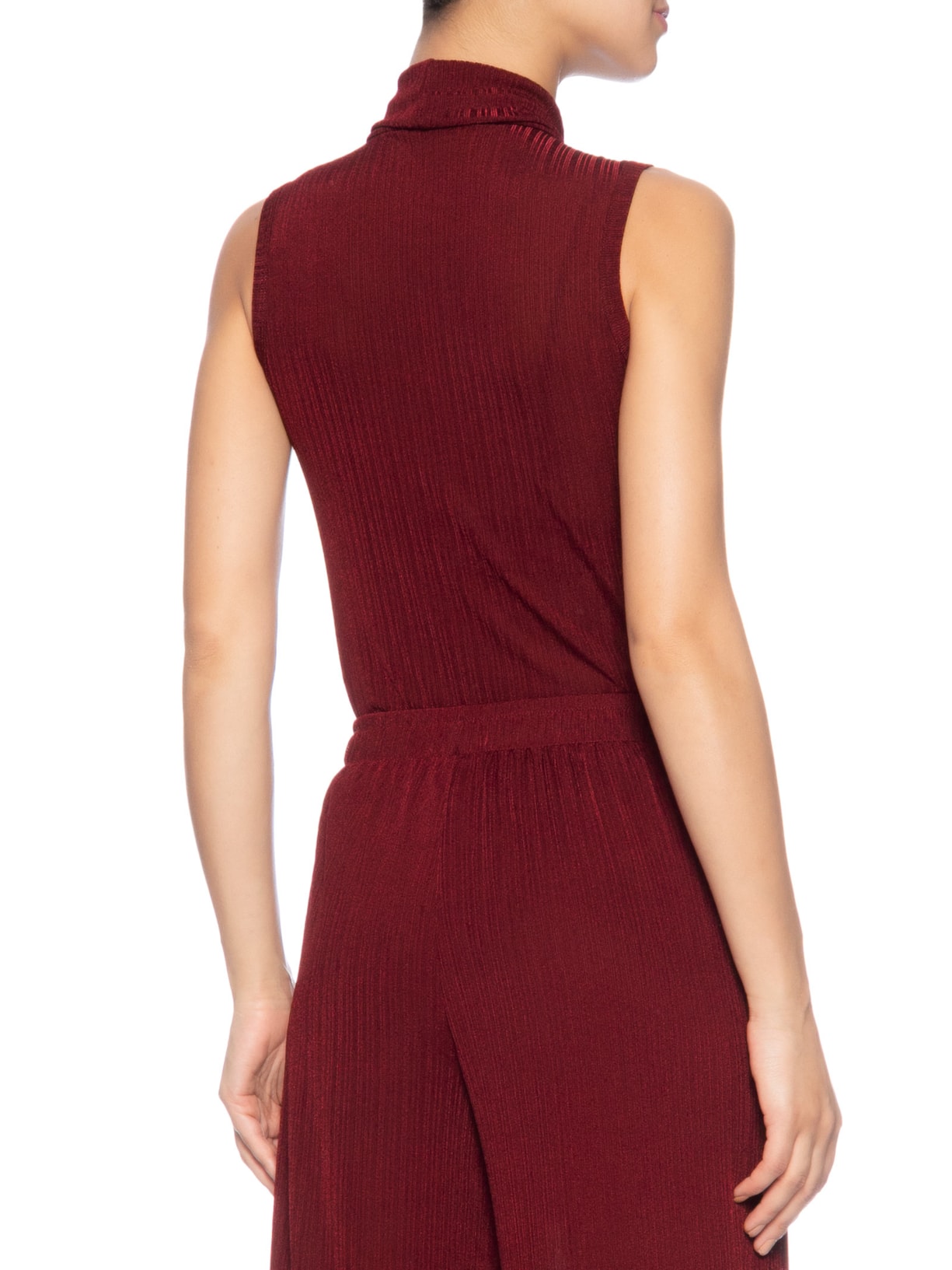 Blusa Feminina Gola Alta Texturizada Vinho Basiq