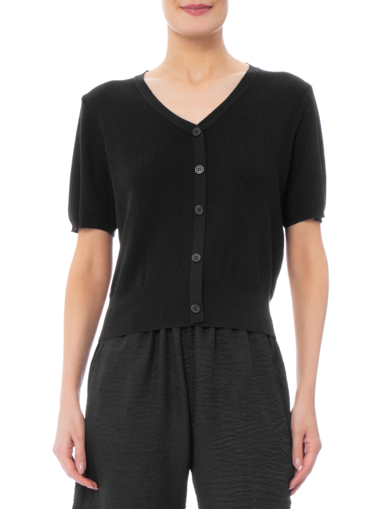 Blusa Feminina Manga Curta Com Botões Preto Basiq