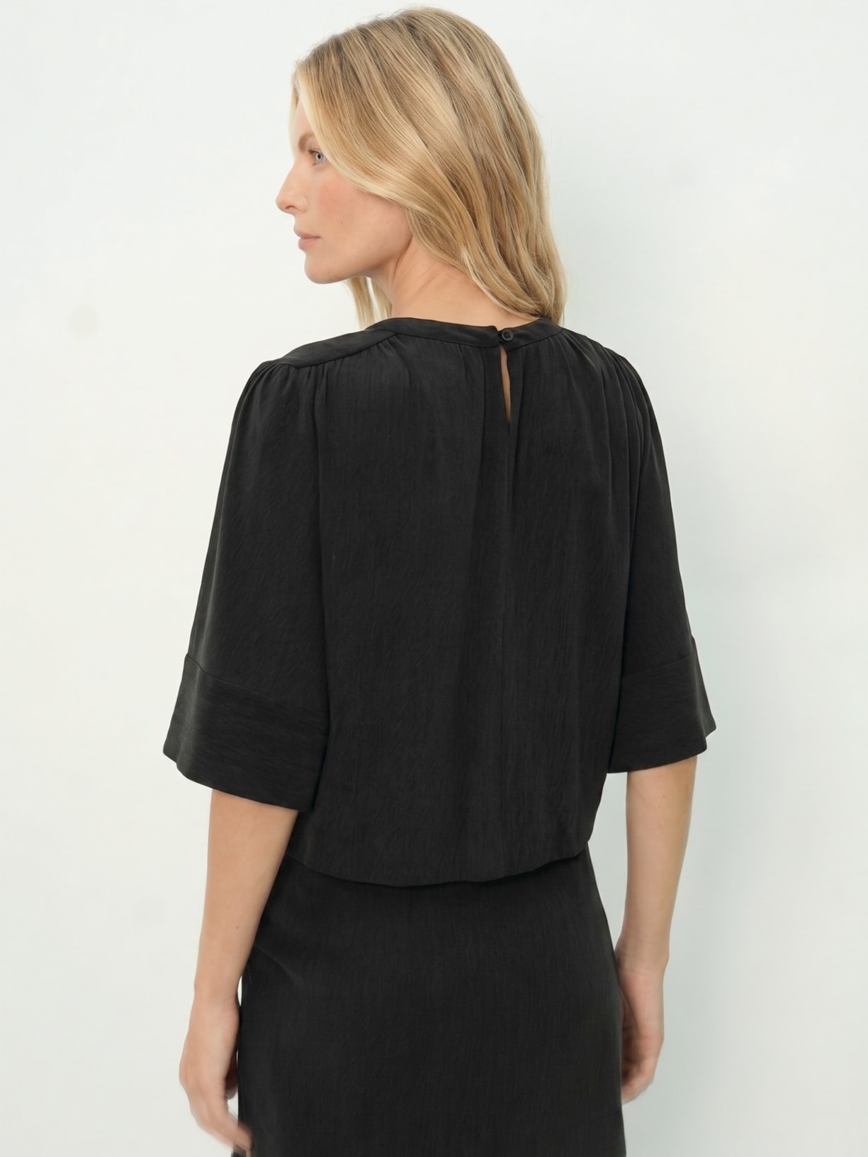 Blusa Feminina Manga Curta Pala Preto Maria Filó