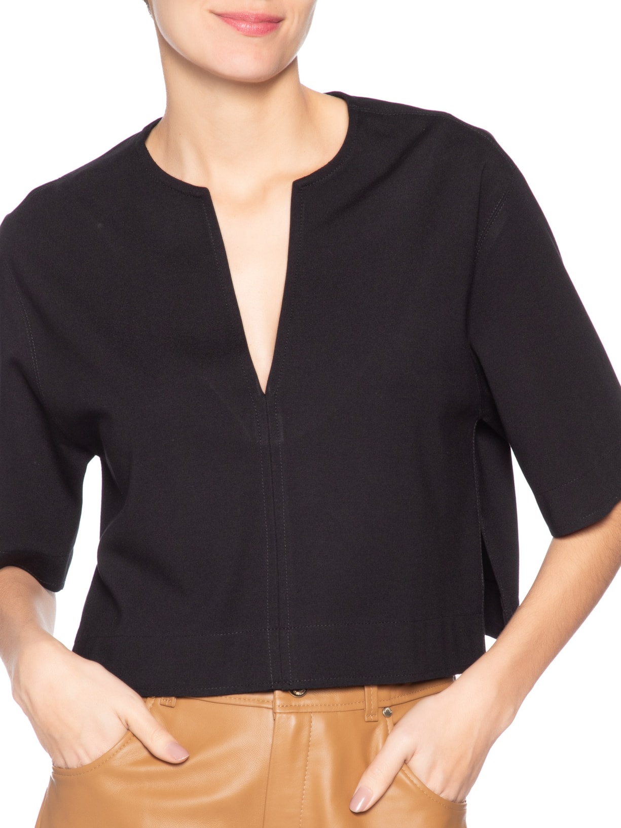Blusa Feminina Manga Gola V Malha Estruturada – Preto Animale