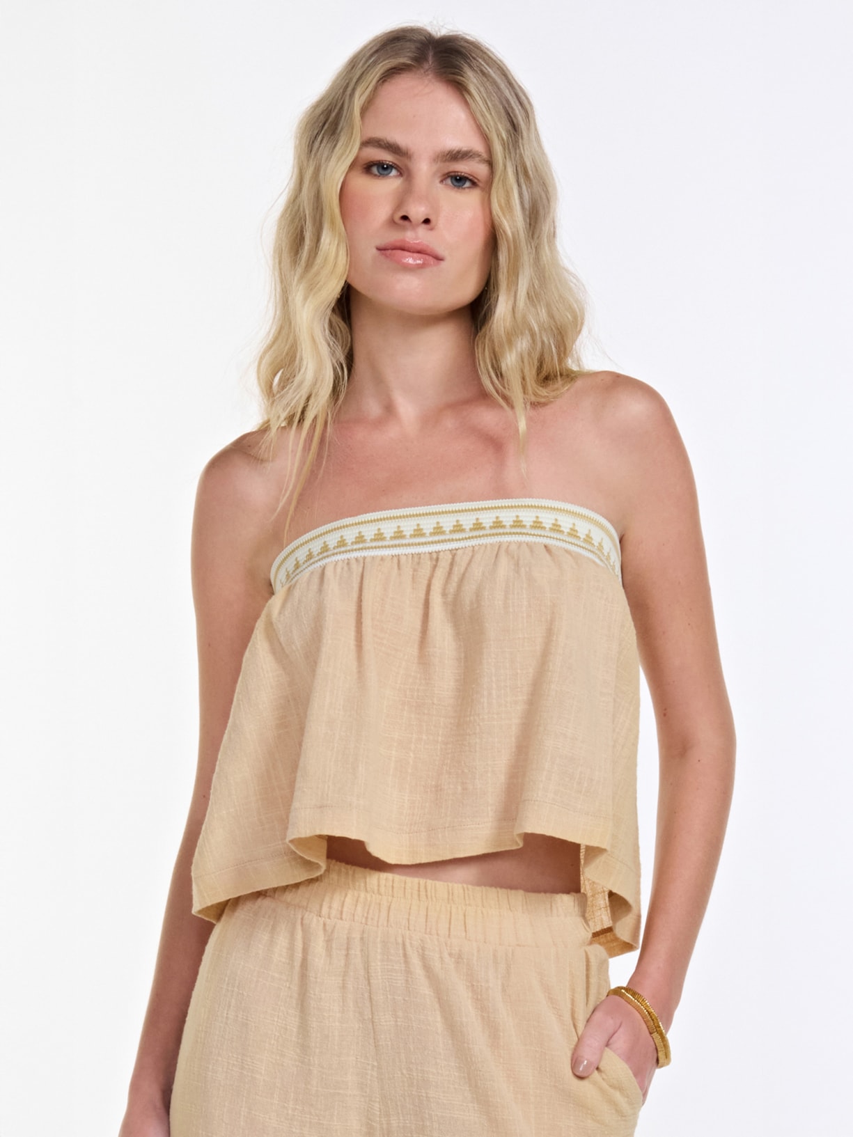 Blusa Feminina Tika Palha Bege Triya