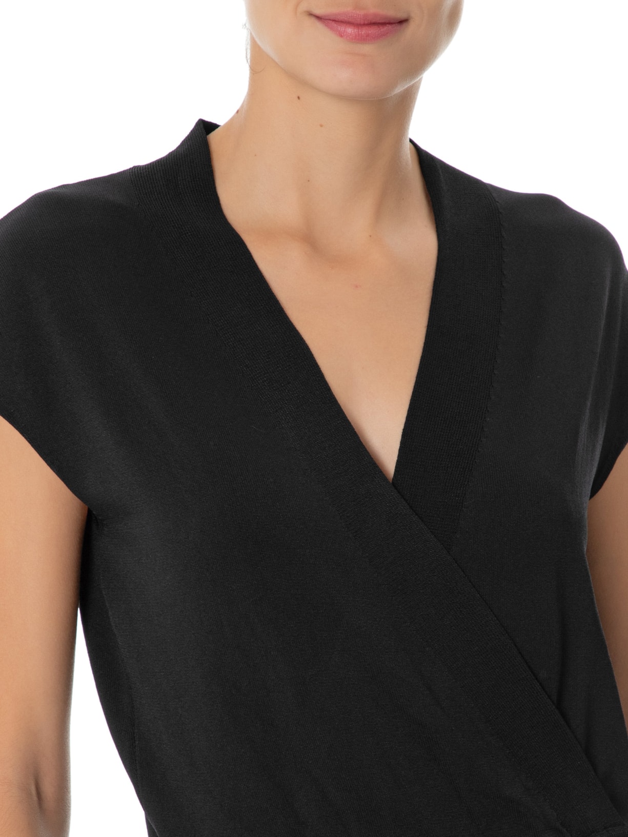 Blusa Feminina Transpassada Em Tricot Sem Manga Preto '2Essential