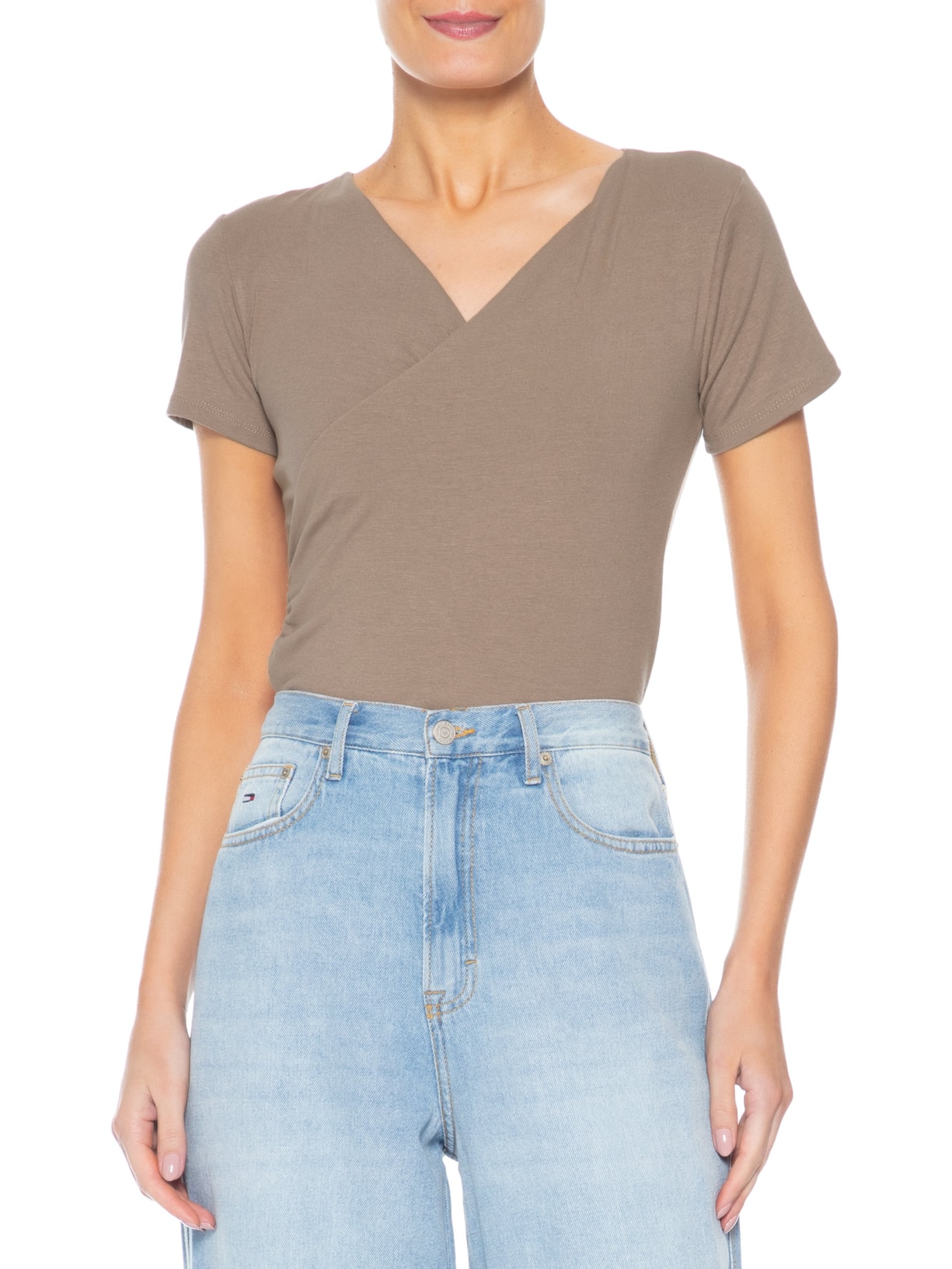 Blusa Feminina Transpassada Manga Curta Bege Basiq