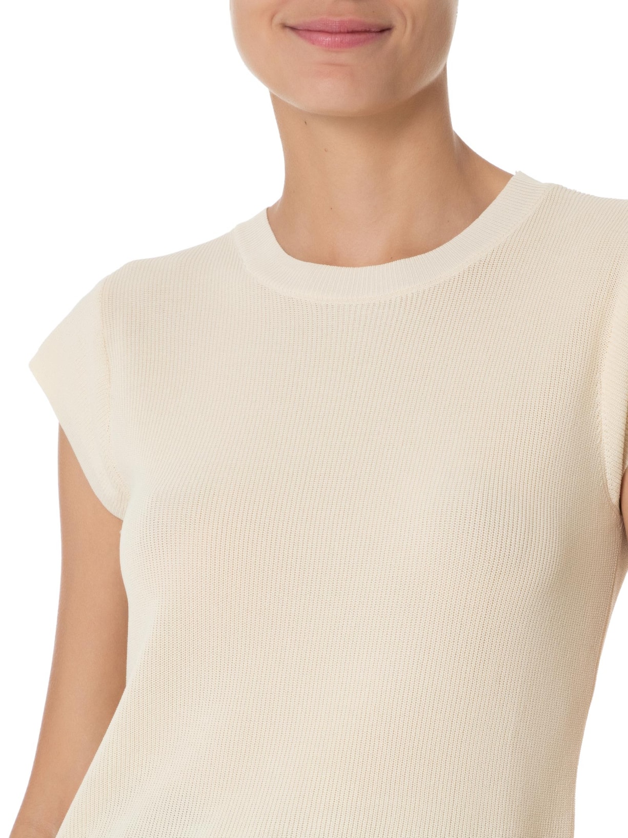 Blusa Feminina Tricot Sem Manga Bege  Basiq