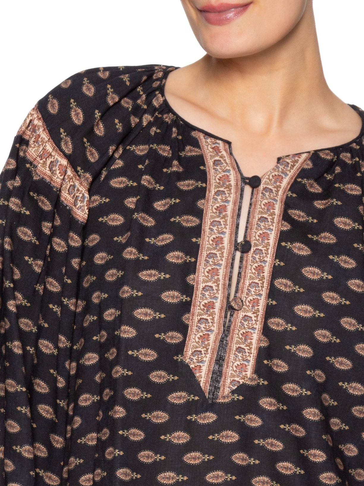 Blusa Manga Galões Estampa Jasmim Preto Maria Filó