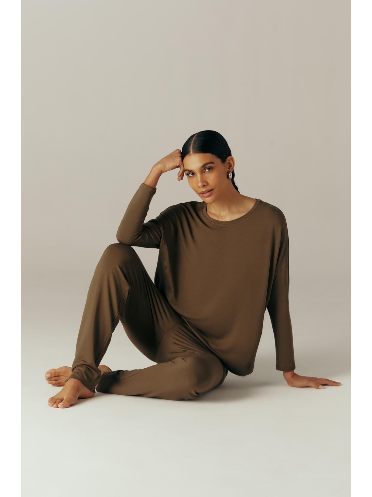 Blusa Manga Longa Verde Oliva Bambu Ceci Yogini